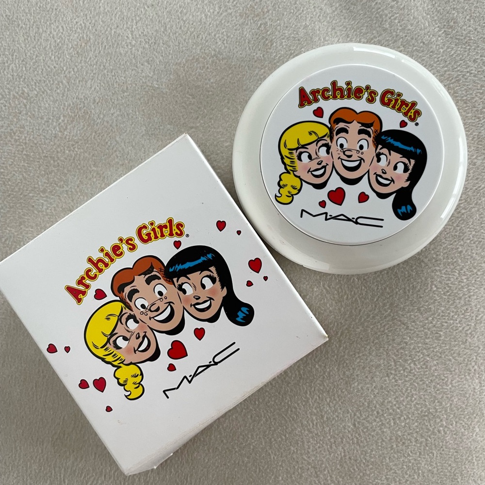Mac Cosmetics Archie collection blugh highlight